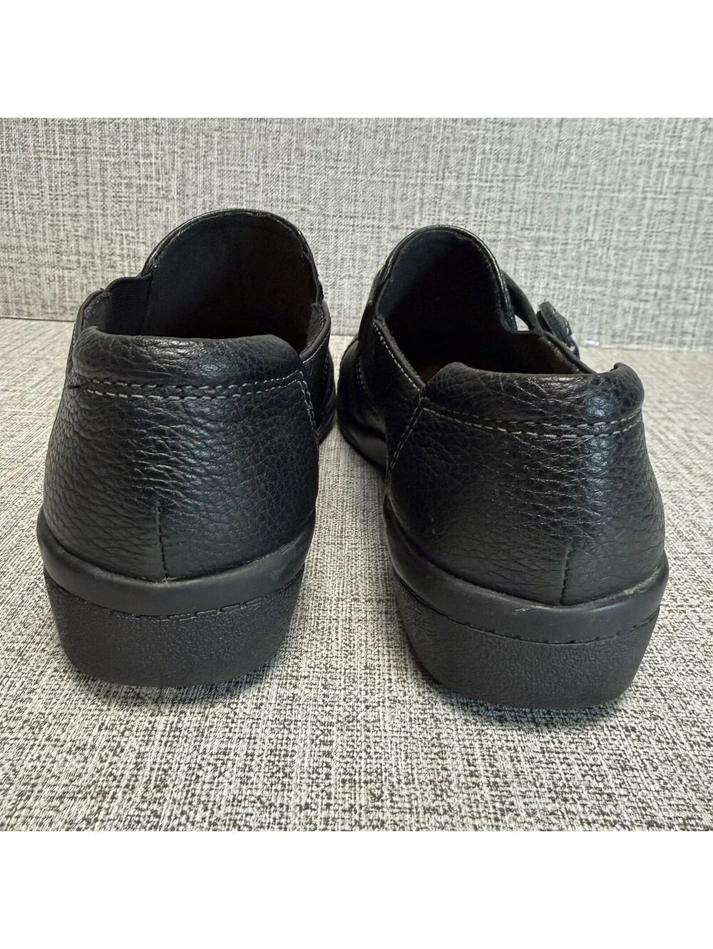 Clarks Cheyn Madi Womens Black Slip On Shoes Sz 6.5M Casual Comfort 15807